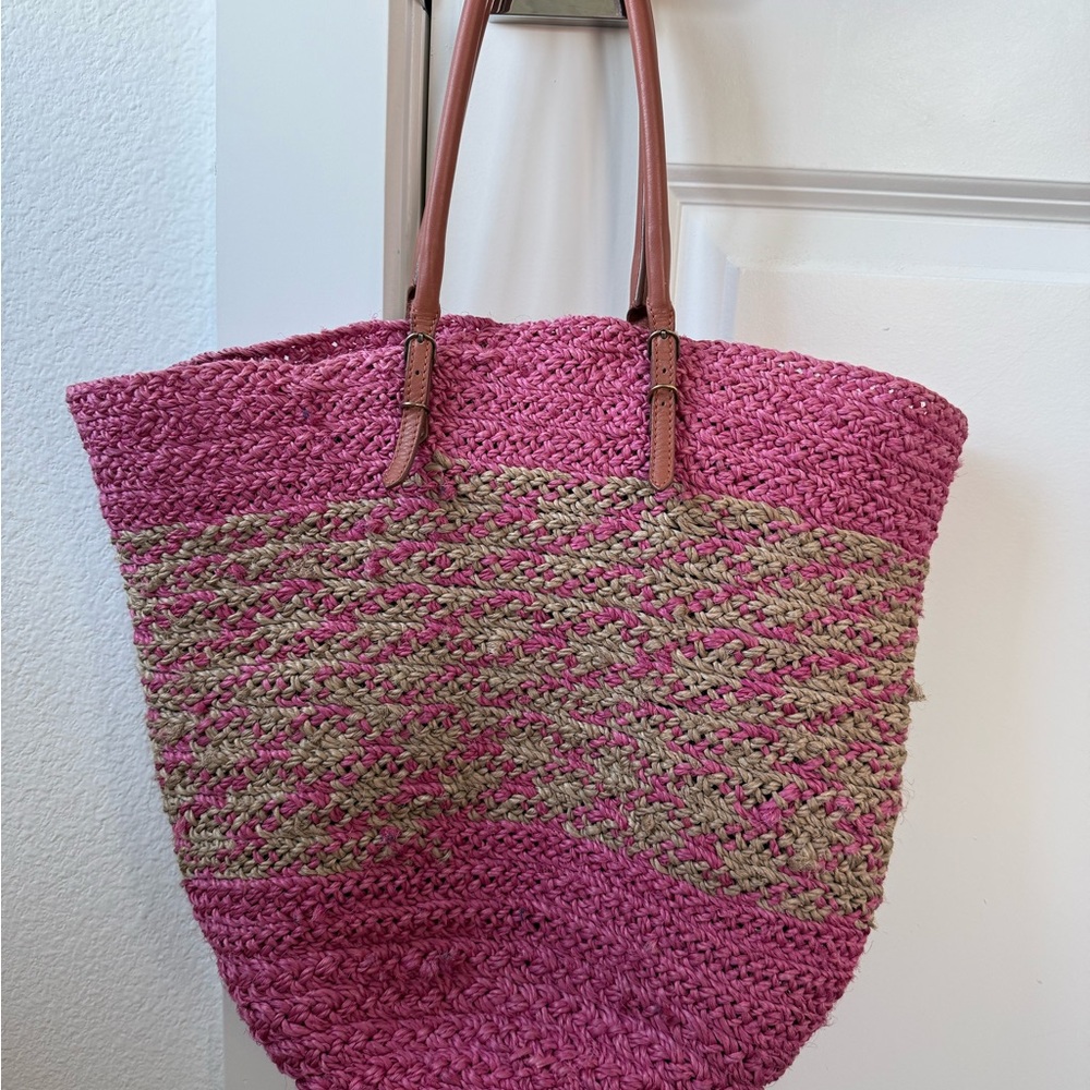 Balenciaga Raffia Panier Two-Toned Tote in Pink/Natural - Picture 8 of 9